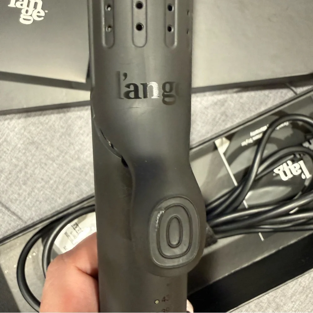 L’ANGE Hair Curler with Cooling Air Vents hair straightener flat iron - Picture 2 of 8